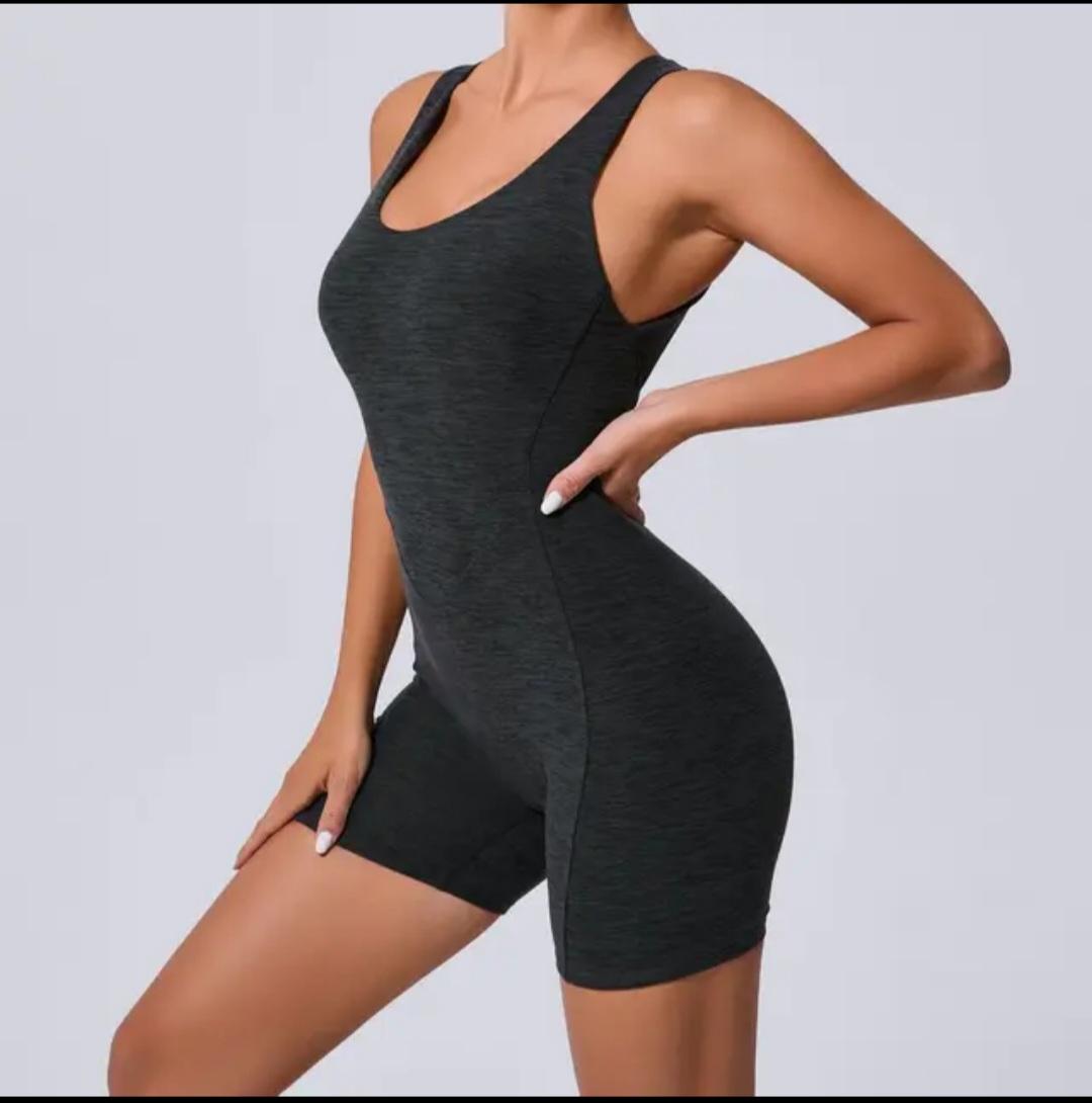 ENTERIZO SHORT KIARA NEGRO